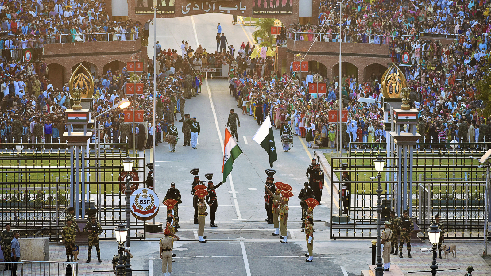 Wagah Border ceremony Chandigarh to Amritsar taxi service route